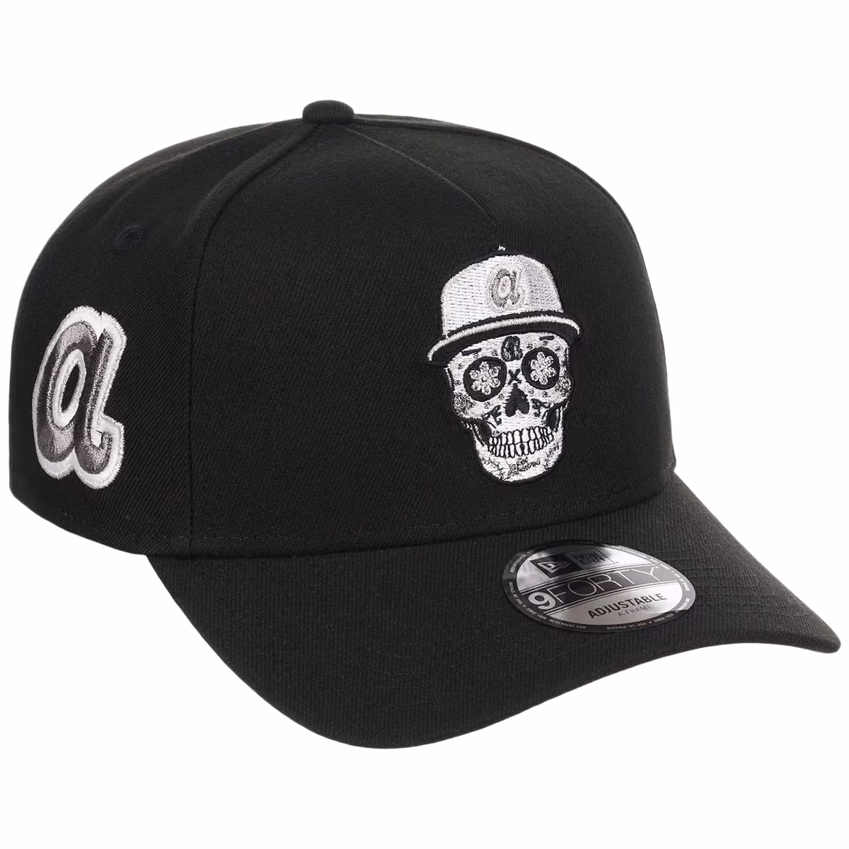Atlanta Braves Skull Atlanta Crown the City New Era 9FORTY front view