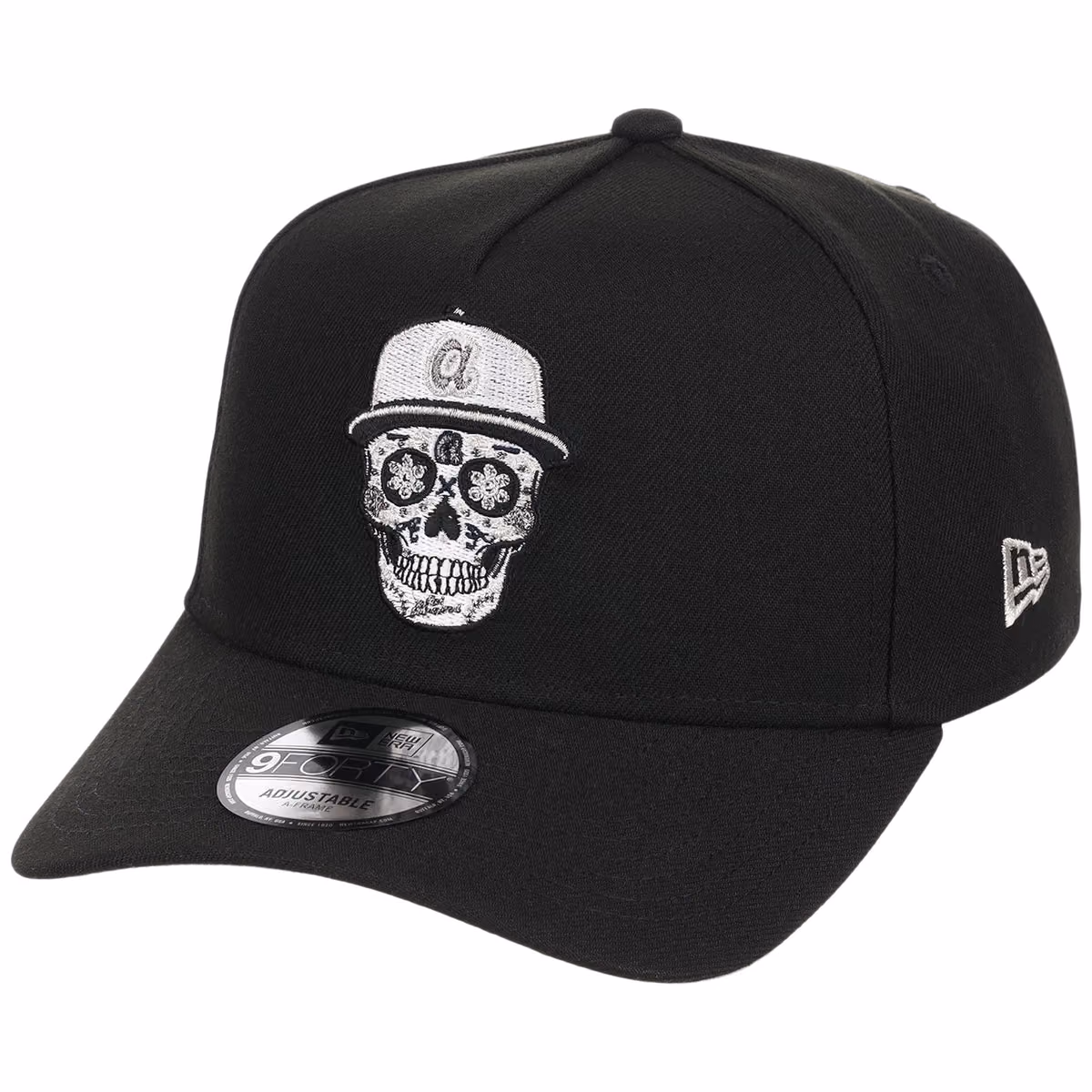 Atlanta Braves Skull Atlanta Crown the City New Era 9FORTY detail view