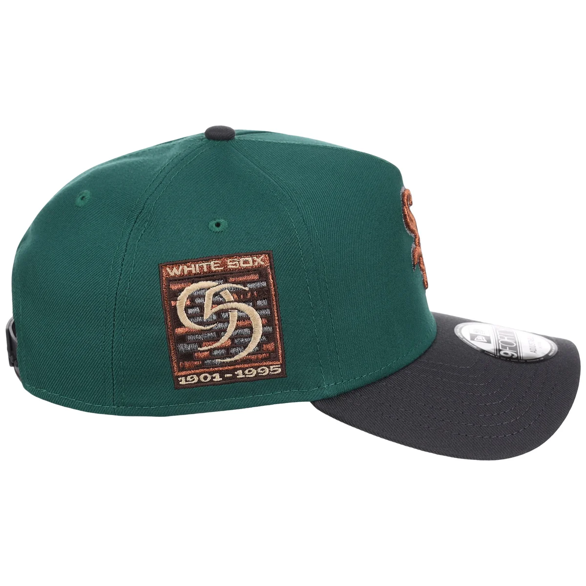 Chicago White Sox MLB Emerald Graphite New Era 9FORTY detail view