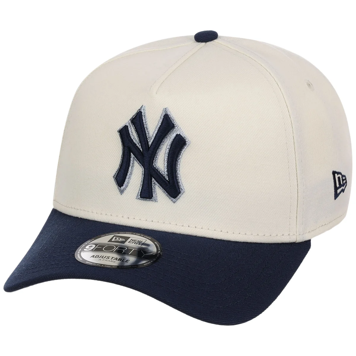 New York Yankees MLB Chrome x Navy FASHION CORE New Era 9FORTY A-Frame detail view