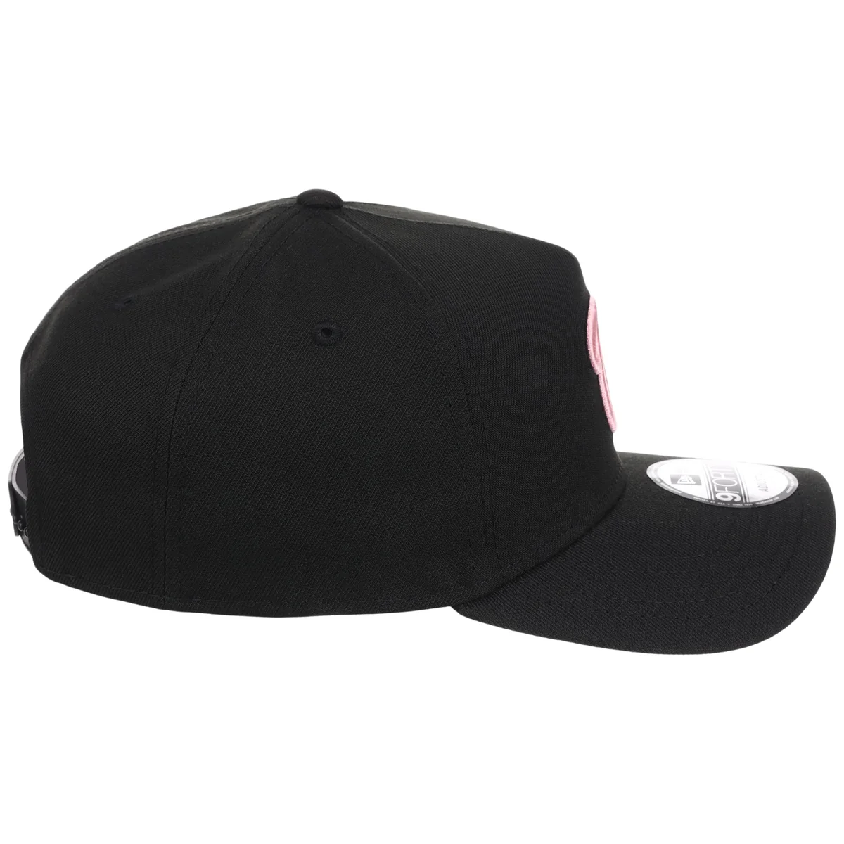 Washington Nationals MLB Black x Pink FASHION CORE New Era 9FORTY A-Frame detail view
