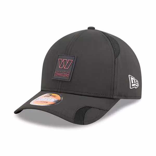Washington Commanders 2025 NFL On-Field Sideline 9FORTY M-Crown Cap Black product photo