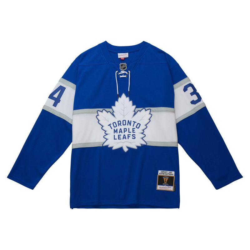 Auston Matthews #34 Toronto Maple Leafs 2017 Mitchell & Ness NHL Jersey view 2