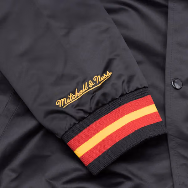 Atlanta Hawks Mitchell & Ness Lightweight Satin NBA Jacket Black view 5