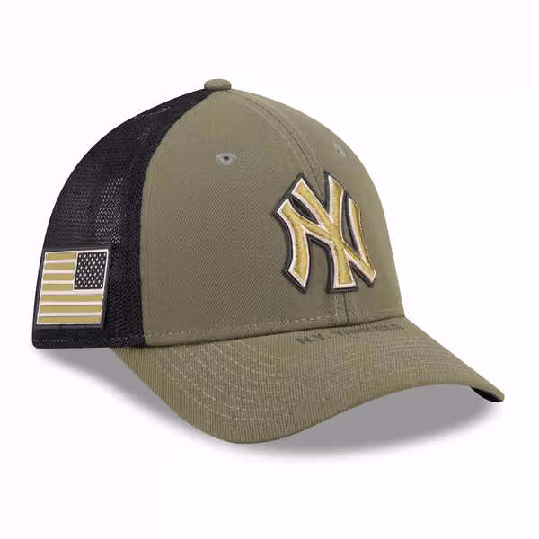 New York Yankees 2026 MLB Armed Forces 39THIRTY M-Crown Flex Cap Olive product photo