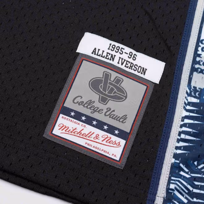 Allen Iverson #3 Georgetown Hoyas 1995-96 Swingman NCAA Jersey Black view 3