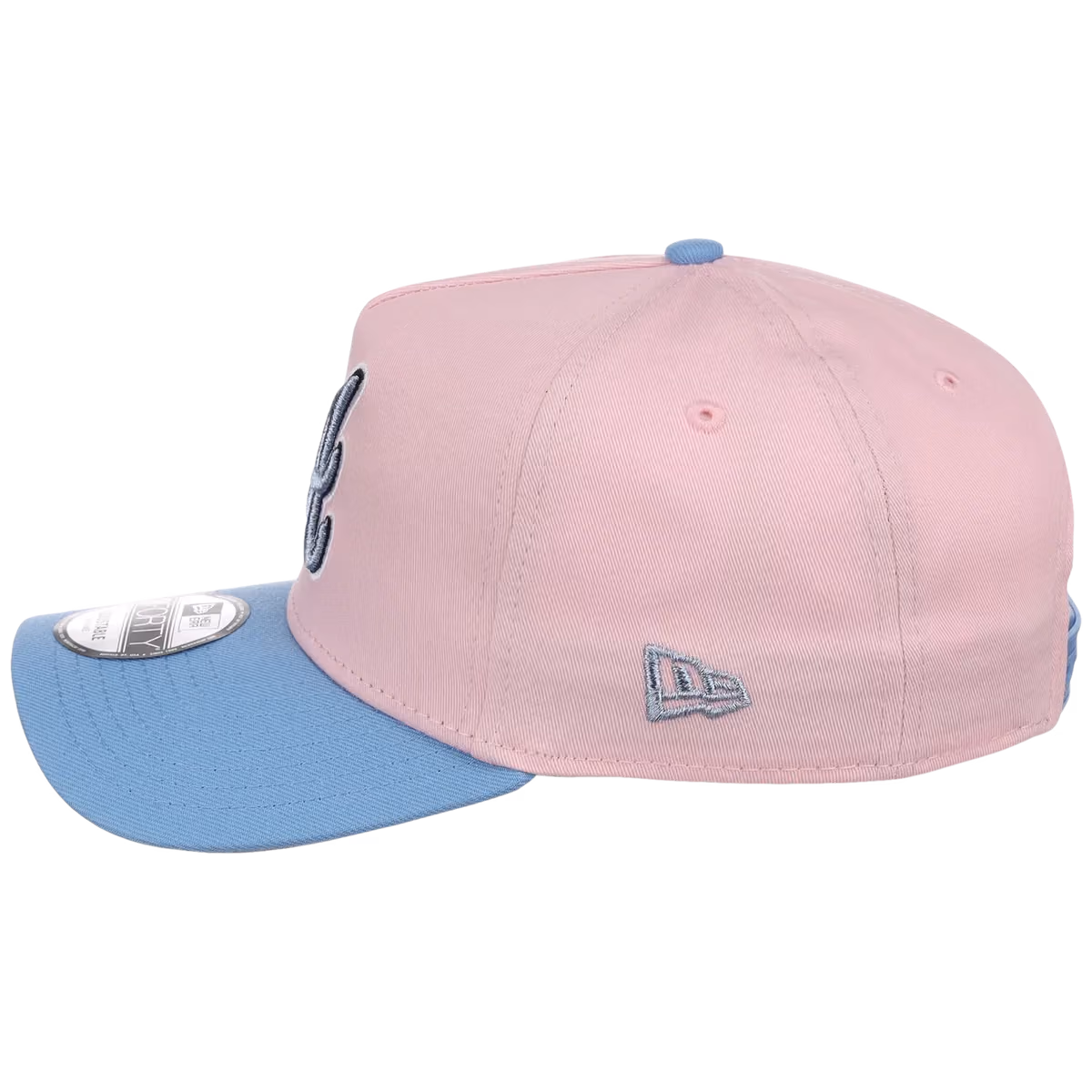 Atlanta Braves MLB Pink x Sky FASHION CORE New Era 9FORTY A-Frame detail view