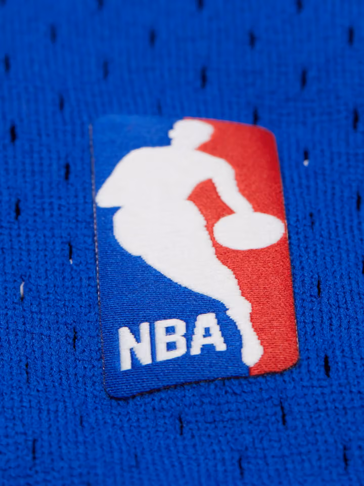 Carmelo Anthony #7 New York Knicks 2010 Swingman NBA Jersey Blue view 4