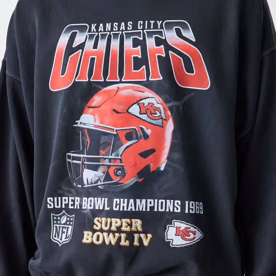 Kansas City Chiefs Washed Oversized NFL Crew Neck Sweater Black view 4