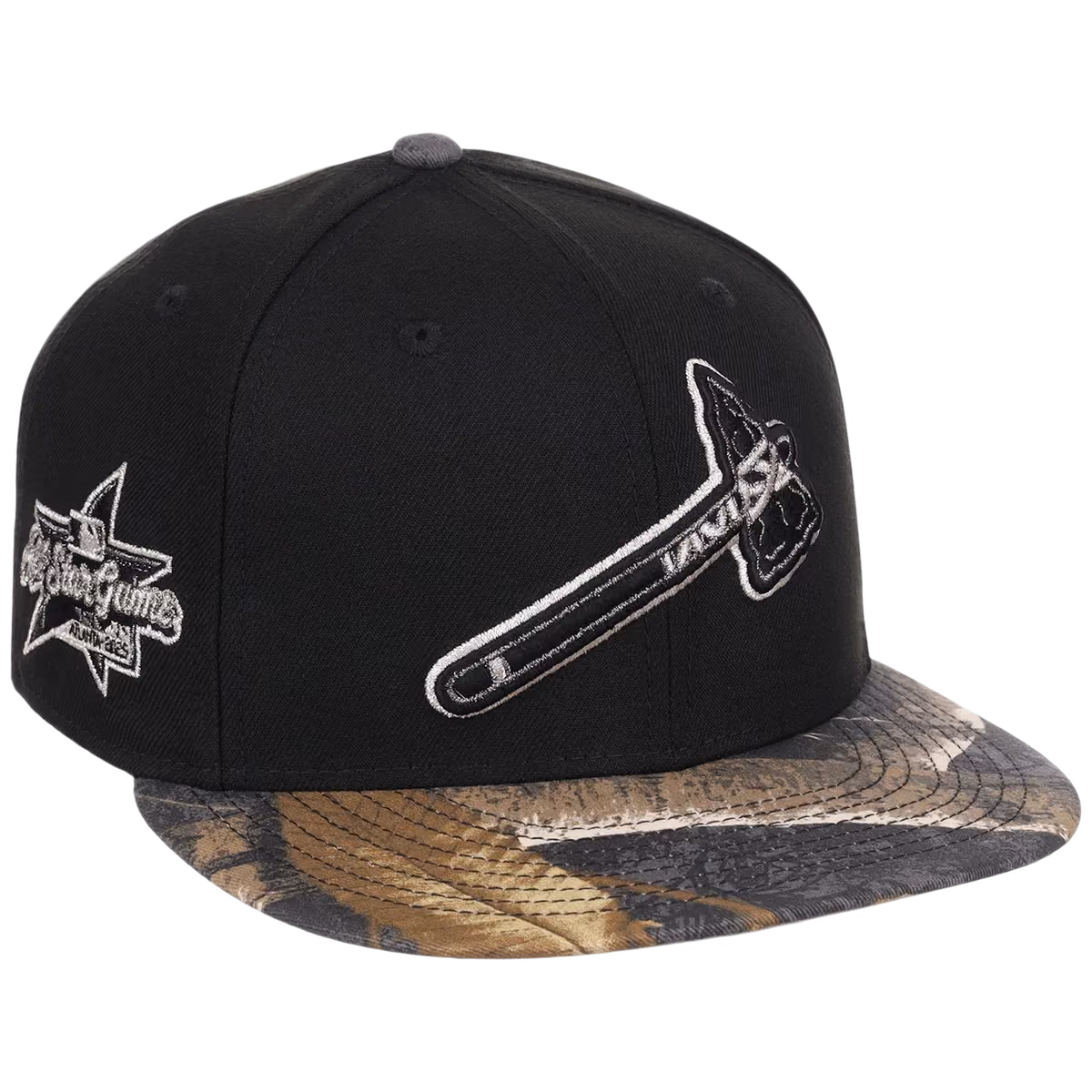 Atlanta Braves MLB Black Realtree Metallics New Era 59FIFTY front view