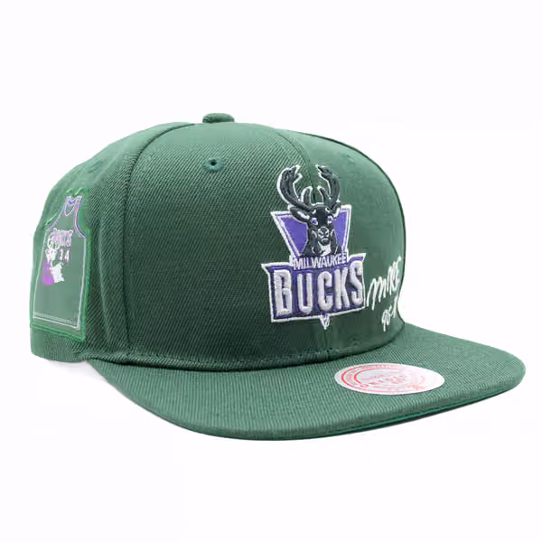 Milwaukee Bucks Jersey Love Mitchell & Ness Snapback NBA Cap Green product photo