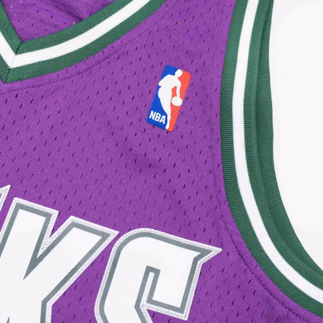Ray Allen #34 Milwaukee Bucks 2000-01 Mitchell & Ness Swingman NBA Jersey Purple view 5